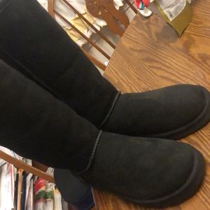 Ugg boots like new
